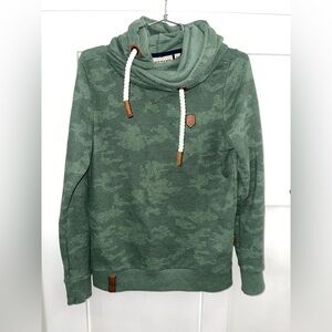 NAKETANO Green Camo Pullover Hoodie Sweater - medium